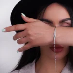 دستبند نقره زنانه طرح برگ نگین‌دار 10001546 - Image 2