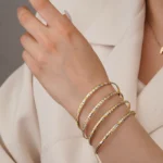 النگو نقره زنانه طرح موجین دو رنگ عیار 925 - Image 3