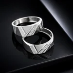 حلقه ست نقره زنانه و مردانه طرح V نگین‌دار مدل HSE-K85 - Image 2